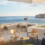 Excelsior Hotel