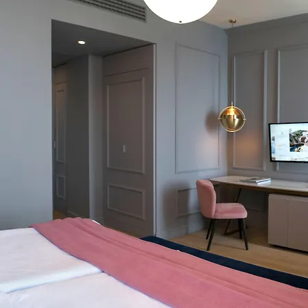 Hotel Excelsior